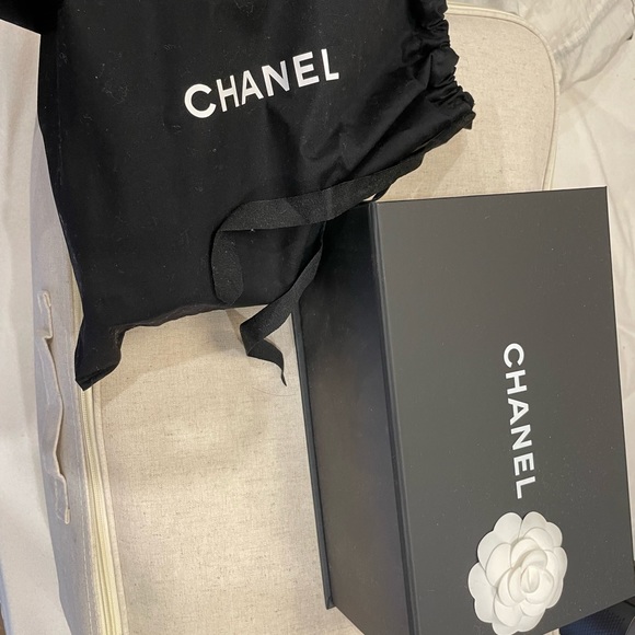 CHANEL Handbags - Chanel Classic Flap mini in warm yellow